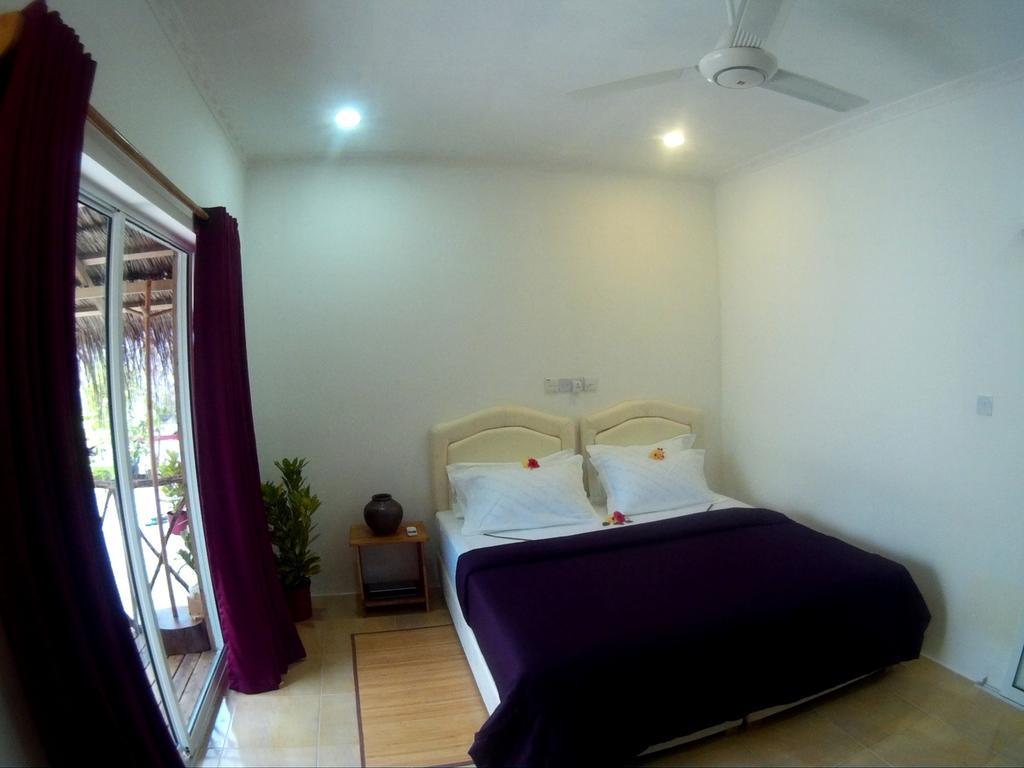 Отель Maafushi View Номер фото