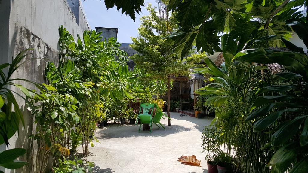 Отель Maafushi View Экстерьер фото